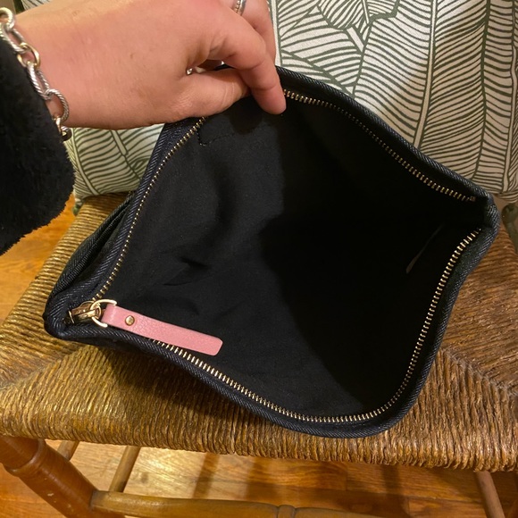 ⭐️BNWOT⭐️ Kate ♠️ Spade Denim Bow Envelope Clutch - Picture 7 of 8